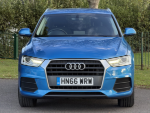2016 Audi Q3 2.0 Tdi Se in Blue — image 2