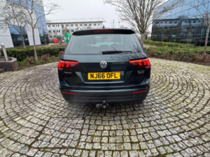 2016 Volkswagen Tiguan 2.0 Tdi Bluemotion Tech Se Navigation 4motion Euro 6 (s/s) 5dr in Green — image 5