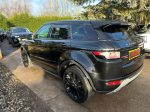 2015 Land Rover Range Rover Evoque 2.2 Sd4 Dynamic Lux Pack in Black — image 6