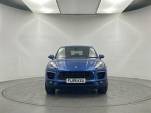 2018 Porsche Macan 3.0 Macan S D Semi-Auto 4WD 5dr in Blue — image 4