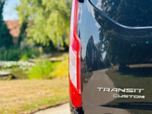 2020 Ford Transit Custom 2.0 300 Ecoblue Limited Auto L1 H1 Euro 6 (s/s) 5dr in Black — image 5