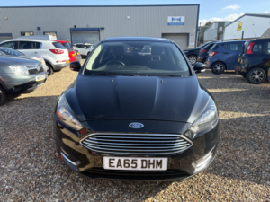 2015 Ford Focus 1.0 T Ecoboost Titanium in Black — image 3