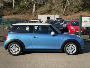 2016 MINI Hatch 1.5 Cooper Hatchback 3dr Petrol Manual Euro 6 (s/s) (136 Ps) in Blue — image 5