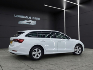 2020 Skoda Octavia 1.5 Tsi Act Se Technology Euro 6 (s/s) 5dr in White — image 4