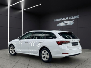 2020 Skoda Octavia 1.5 Tsi Act Se Technology Euro 6 (s/s) 5dr in White — image 6