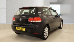 2011 Volkswagen Golf 1.6 Tdi Match 3 Door in Black — image 6