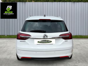 2015 Vauxhall Insignia 2.0 Cdti Elite Nav in White — image 4