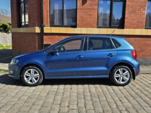 2017 Volkswagen Polo 1.2 Tsi Bluemotion Tech Match Edition in Blue — image 6