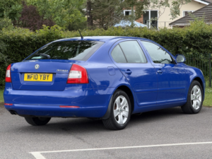 2010 Skoda Octavia 1.8 Tsi Elegance in Blue — image 4