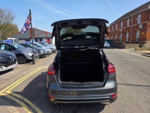 2018 Ford Focus 1.0t Ecoboost St-Line Euro 6 (s/s) 5dr in Grey — image 6