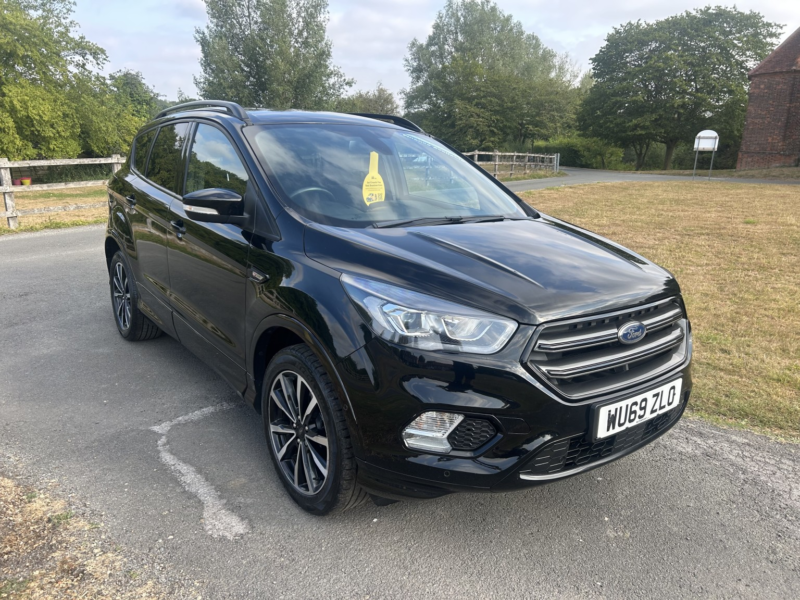 2019 Ford Kuga 1.5 T Ecoboost St-Line in Black — image 1