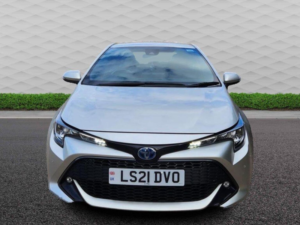 2021 Toyota Corolla 1.8 Vvt-H Icon Tech CVT Euro 6 (s/s) 5dr in Silver — image 2