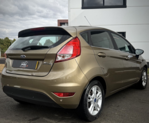 2015 Ford Fiesta 1.3 Zetec in Brown — image 2