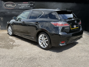 2016 Lexus Ct 1.8 200h Luxury in Black — image 4