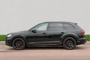 2020 Audi Q7 3.0 Tfsi V6 55 Black Edition SUV 5dr Petrol Tiptronic Quattro Euro 6 (s/s) (340 Ps) in Black — image 4