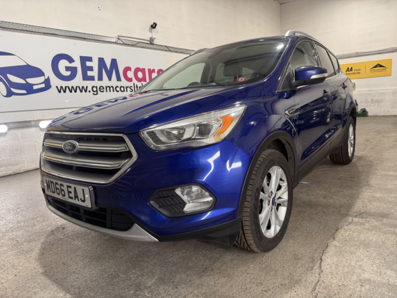 2017 Ford Kuga 2.0 Tdci Titanium in Blue — image 1