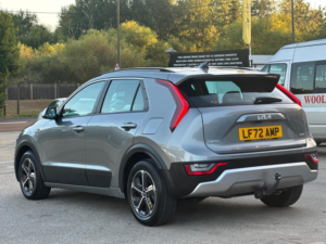 2023 Kia Niro 1.6 Gdi 11.1kwh 2 Dct Euro 6 (s/s) 5dr in Grey — image 5