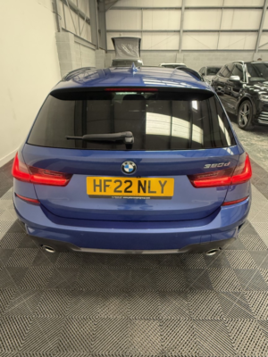 2022 BMW 3 Series 2.0 320d M Sport Touring in Blue — image 5