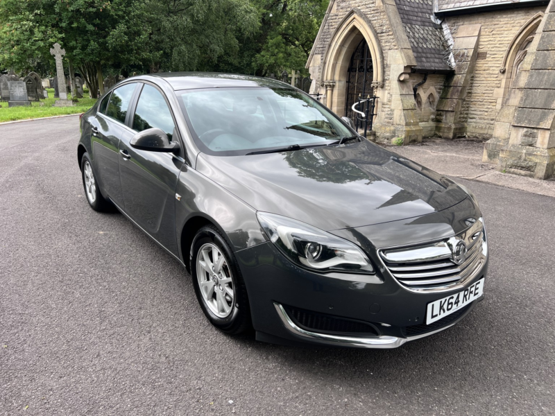 2014 Vauxhall Insignia 2.0 Cdti Ecoflex Design Nav in Grey — image 1