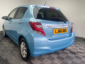 2016 Toyota Yaris 1.33 Dual Vvt-I Tr Multidrive S Euro 5dr in Other — image 4
