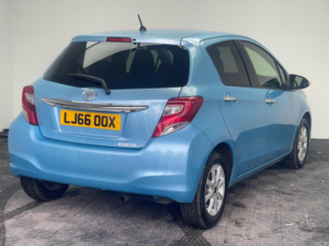 2016 Toyota Yaris 1.33 Dual Vvt-I Tr Multidrive S Euro 5dr in Other — image 6