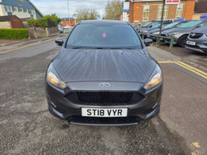 2018 Ford Focus 1.0t Ecoboost St-Line Euro 6 (s/s) 5dr in Grey — image 2