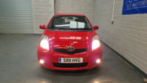 2011 Toyota Yaris 1.3 Dual Vvt-I T Spirit in Red — image 2