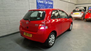 2011 Toyota Yaris 1.3 Dual Vvt-I T Spirit in Red — image 6