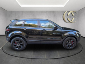 2018 Land Rover Range Rover Evoque 2.0 Td4 Se Tech Auto 4WD Euro 6 (s/s) 5dr in Black — image 3
