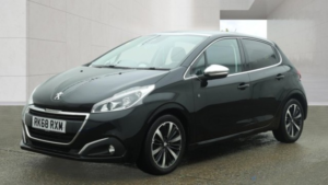 2018 Peugeot 208 1.2 Puretech Tech Edition in Black — image 2