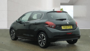 2018 Peugeot 208 1.2 Puretech Tech Edition in Black — image 3