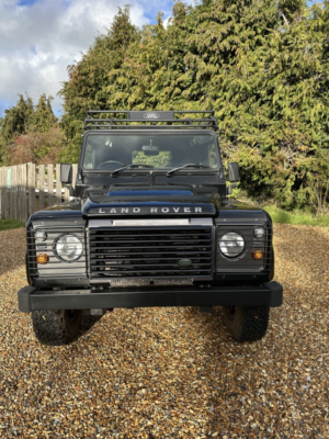 2013 Land Rover Defender 90 2.2 Tdci in Black — image 4