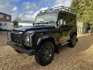 2013 Land Rover Defender 90 2.2 Tdci in Black — image 6