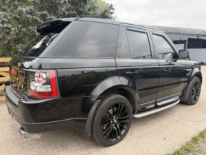 2011 Land Rover Range Rover Sport 3.0 Td V6 Hse Autobiography Spec in Black — image 2