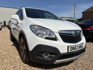 2013 Vauxhall Mokka 1.7 Cdti Se in White — image 2