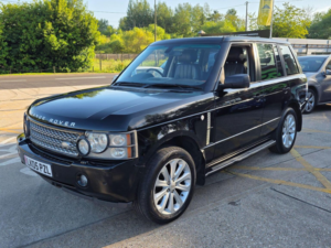 2005 Land Rover Range Rover 4.2 V8 Supercharged Vogue Se Station Wagon 5dr in Black — image 2