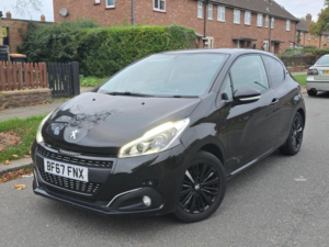 2017 Peugeot 208 1.2 Puretech Black Edition Euro 6 3dr in Black — image 3