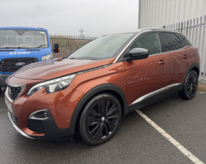 2018 Peugeot 3008 Gt Line Premium 1.5 Hdi in Bronze — image 2