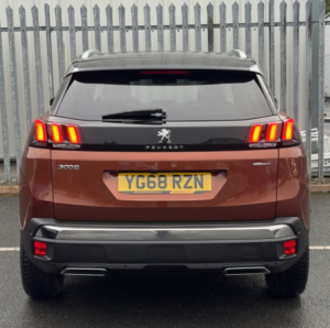 2018 Peugeot 3008 Gt Line Premium 1.5 Hdi in Bronze — image 6
