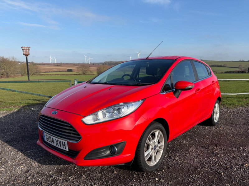 2014 Ford Fiesta 1.0t Ecoboost Zetec Powershift Euro 5 5dr in Red — image 1