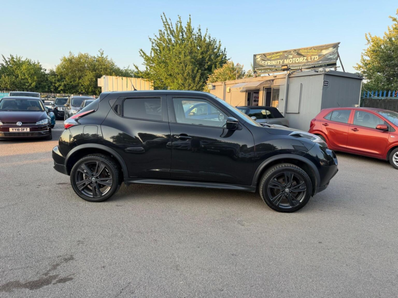 2018 Nissan Juke 1.6 N-Connecta Xtron Euro 6 5dr in Black — image 1