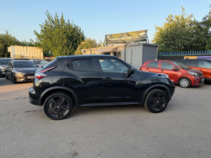 2018 Nissan Juke 1.6 N-Connecta Xtron Euro 6 5dr in Black — image 6