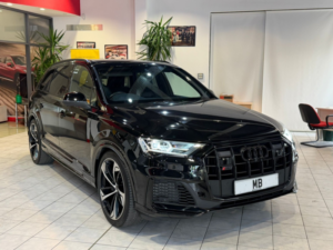 2023 Audi Sq7 4.0 Tfsi V8 Black Edition in Black — image 3