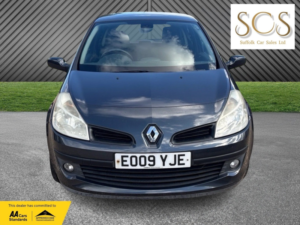 2009 Renault Clio 1.2 16v Dynamique in Grey — image 2