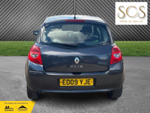 2009 Renault Clio 1.2 16v Dynamique in Grey — image 6