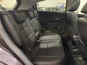 2016 Honda Hr-V 1.6 I-Dtec Ex in Black — image 4