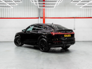 2024 Audi Sq8 E-Tron Black Edition Sportback Auto Quattro 5dr 114kwh (11kw Charger) in Black — image 4