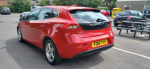 2016 Volvo V40 2.0 Se D2 in Red — image 6
