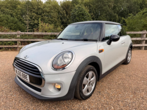 2015 MINI Hatch 1.5 Cooper D Euro 6 (s/s) 3dr in Silver — image 5