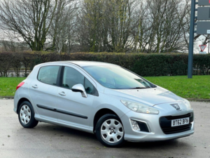 2012 Peugeot 308 1.6 E-Hdi Active Egc Euro 5 (s/s) 5dr in Silver — image 3